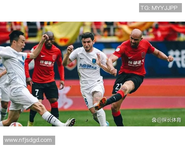 成都篮球队以77分领跑世界锦标赛积分榜展现强大实力