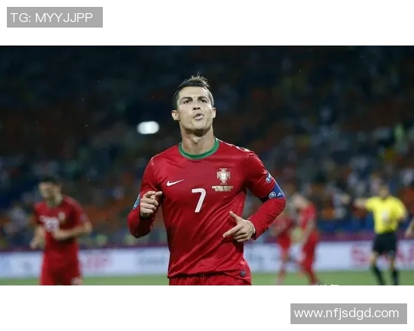 法国足球明星西佩的传奇之路与辉煌成就解析